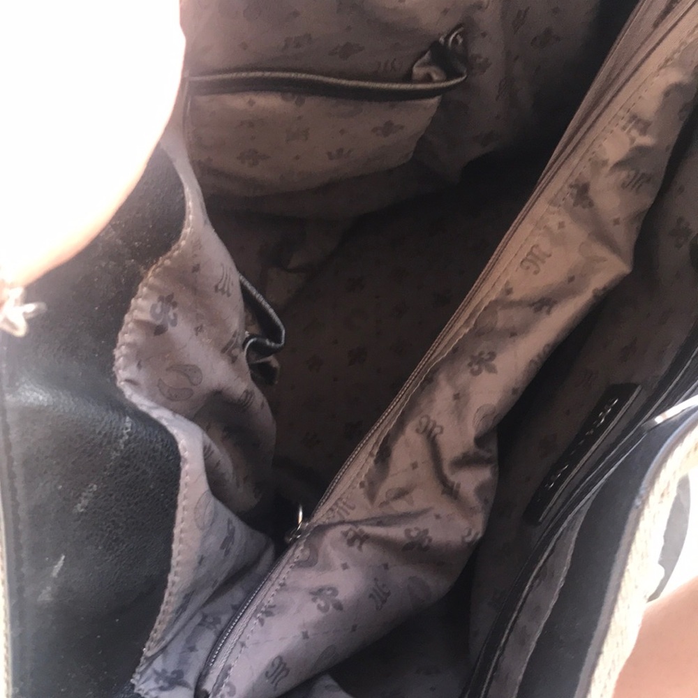 Miss Me Gray Wing Embroidered Tote Bag - Picture 3 of 6